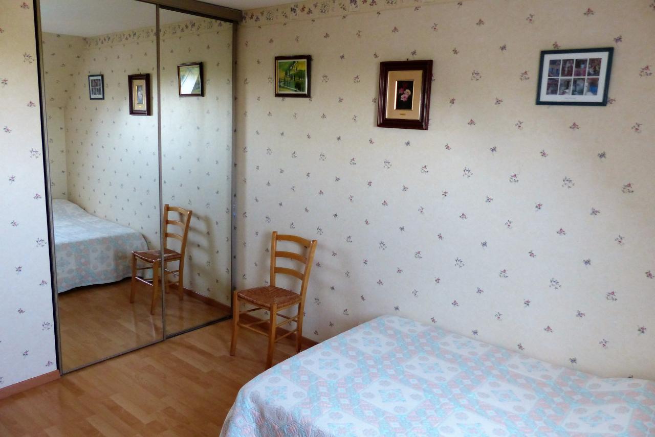 Chambre 1, placard